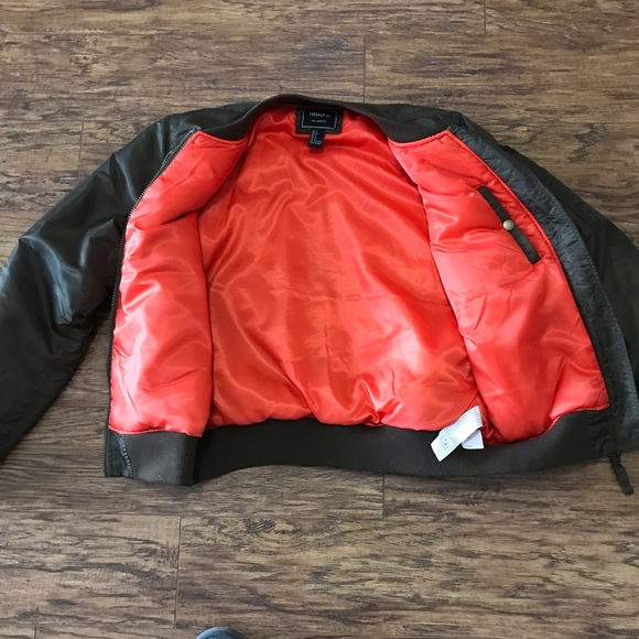 Forever 21 bomber jacket - Picture 5 of 5